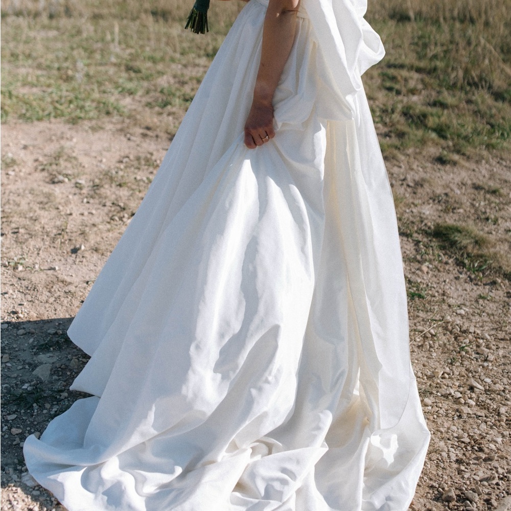 Anthropologie White Wedding Dress - Picture 6 of 8